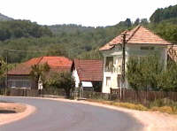 Gura Vaii - Strada principala - Virtual Arad County (c)2000