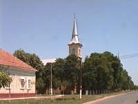 Semlac - Strada principala si biserica evanghelica - Virtual Arad County (c)2001