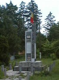 Simand - Monumentul eroilor - Virtual Arad County (c)2000
