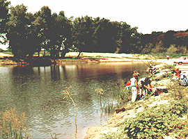 Concurs de pescuit la Maltaret - Virtual Arad News (c)1999