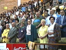 Invitati, parinti si studenti - Virtual Arad News (c)1999