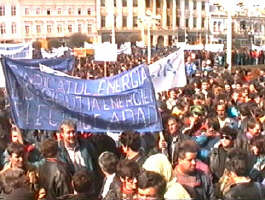 Miting sindical in Arad - Virtual Arad News (c) 1999