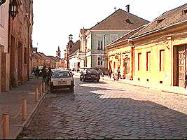 Orasul Lipova va fi mai bogat cu doua statui - Virtual Arad News (c)1999