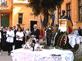 Pomenirea eroilor - Aurel Vlaicu si Virgil Iovanas - Virtual Arad News (c)1999