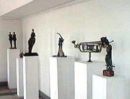 La Galeria Delta s-a deschis Salonul de sculptura mica - Virtual Arad News (c)2000