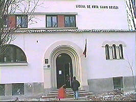 Liceul de Arta este pepiniera viitorilor artisti - Virtual Arad News (c)2000