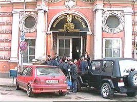 Studentii de la Vlaicu considera necesara o casa a studentilor aradeni - Virtual Arad News (c)2000