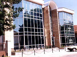 Banca Agricola din Sebis a fost vizitata de firma germana - Virtual Arad News (c)2001