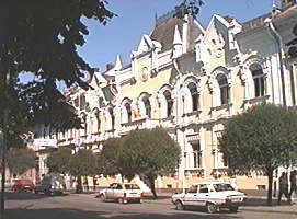 Palatul Copiilor a fost revendicat de vechiul proprietar - Virtual Arad News (c)2001