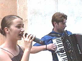 Si muzica sarbeasca a fost apreciata - Virtual Arad News (c)2001