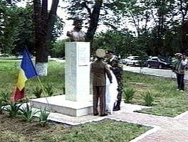 A fost dezvelit si bustul colonelului Golescu...