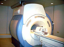 Centrul de diagnostic a fost dotat cu aparatura ultramoderna - Virtual Arad News (c)2002