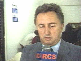 Directorul Aurel Lucea a convocat o conferinta de presa...