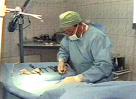 Doctorul Frimu - un chirurg care corecteaza deficientele pacientilor...