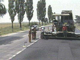Drumurile reprezinta prioritati pentru zona de granita - Virtual Arad News (c)2002