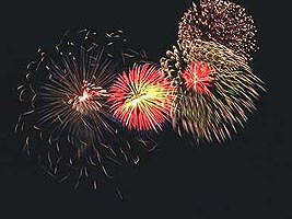 In ultima noapte Kaiser Fest a luminat cerul Aradului cu artificii