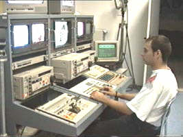 La TV Arad se fac probe pentru transmisia in direct a Festivalului - Virtual Arad News (c)2002