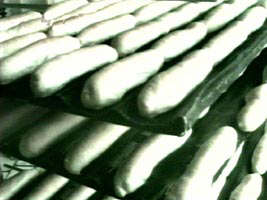 Mai multe firme sunt interesate sa vanda cornuri...