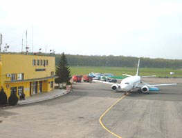 Aeroportul din Arad a luat masuri de protectie impotriva "pneumoniei asiatice" - Virtual Arad News (c)2003