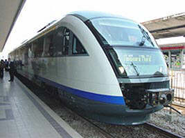 Astra Vagoane Calatori va inaugura marti linia de fabricatie a trenului "Sageata albastra"