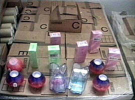 Cosmetice de contrabanda confiscate de vamesi