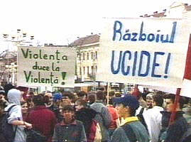 Elevii aradeni au protestat impotriva razboiului