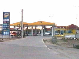 In zona vamii Turnu, Petrom a deschis mai multe benzinarii - Virtual Arad News (c)2003