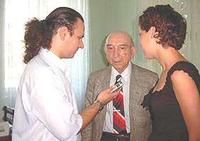 Interviu cu parintele inteligentei artificiale - Virtual Arad News (c)2003