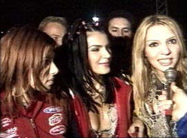 Intr-o noua componenta, fetele de la A.S.I.A. vor da un concert la Arad - Virtual Arad News (c)2003