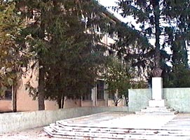 Liceul din Gurahont a fost vizitat de suedezi - Virtual Arad News (c)2003