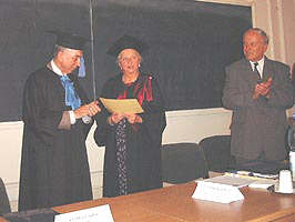 Lotfi Zadeh este Doctor Honoris Causa si al UAV - Virtual Arad News (c)2003