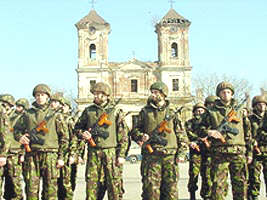 Militarii aradeni au plecat spre Kosovo