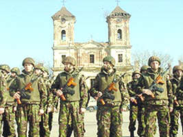Militarii aradeni au plecat spre Kosovo