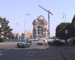 Monumentul Marii Uniri va fi amplasat in fata noii catedrale ortodoxe - Virtual Arad News (c)2003