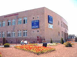 Noul centru Euromedica din Arad - Virtual Arad News (c)2003