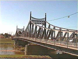 Podul Traian ar putea fi reabilitat - Virtual Arad News (c)2003