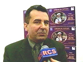Presedintele CCIA - Nicolae Bacanu prezinta oferta Targului "Daruri de Craciun"