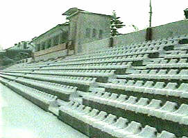 Stadionul UTA are nevoie de reparatii urgente