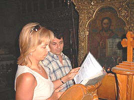 Turisti din alte tari viziteaza manastirile - Virtual Arad News (c)2003