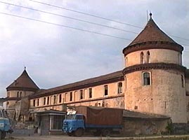 Cetatea Ineului va gazdui un concert de muzica veche - Virtual Arad News (c)2004