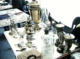 Expozitie de obiecte vechi si numismatica la Arad