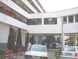 Gemenii si tripletii si-au dat intalnire la Hotel Moneasa - Virtual Arad News (c)2004