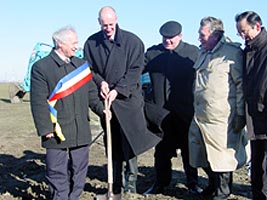 Ieri a fost inaugurat noul santier Yazaki