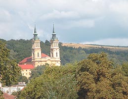 Manastirea "Maria Radna" este cunoscuta in tara si strainatate - Virtual Arad News (c)2004