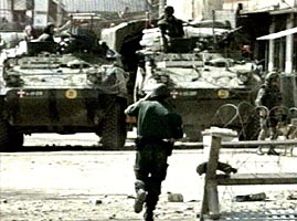 Militarii aradeni din Kosovo se gasesc in inima evenimentelor