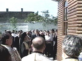 Moment emotionant - Sfintirea bisericii Facultatii de Teologie Ortodoxa din Arad