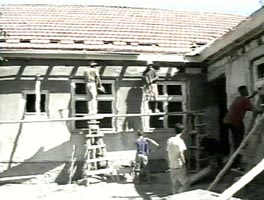 Rromii din Pecica vor invata intr-o scoala proaspat renovata