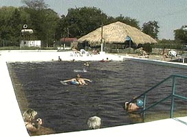 Strandul termal de la Macea este apreciat de turisti