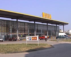 Carnea de porc urma sa fie comercializata la super-marketul Billa - Virtual Arad News (c)2005