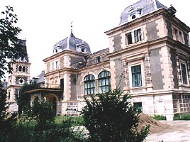 Castelul de la Macea a intrat in posesia UVVG - Virtual Arad News (c)2005